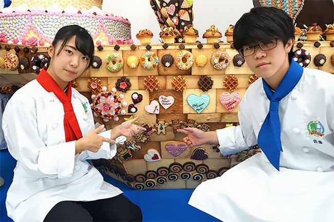 Hebat Banget, Ada Kapal Yang Bisa Dimakan Bikinan Murid-Murid Jepang